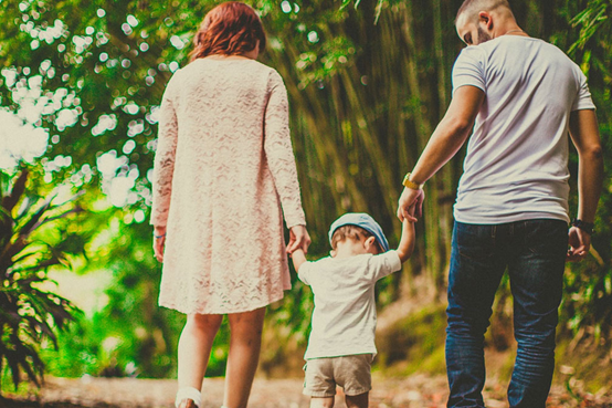 供卵宝宝中暑了发烧怎么办 供卵宝宝中暑了发烧怎么办